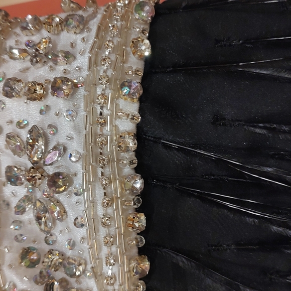 Beautiful Hi-Low Dress. see details for size - Picture 10 of 16